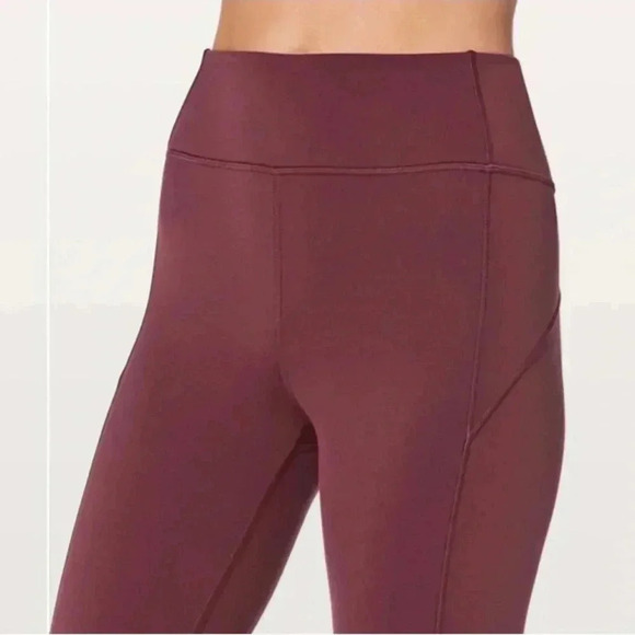 Lululemon In Movement 7/8 Leggings in Redwood Inseam 25” Size 6 - Picture 6 of 7